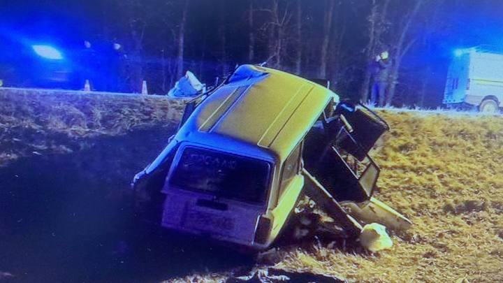 На Кубани после столкновения с грузовиком погибли два человека из легковушки