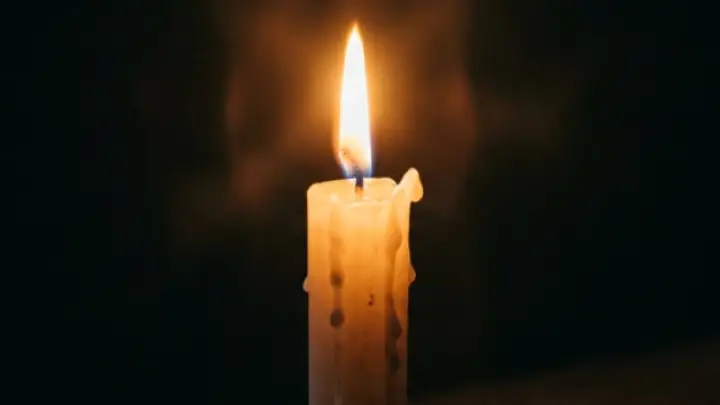 Не помещались в храме: сотни людей простились с женой актера после кровавой драки