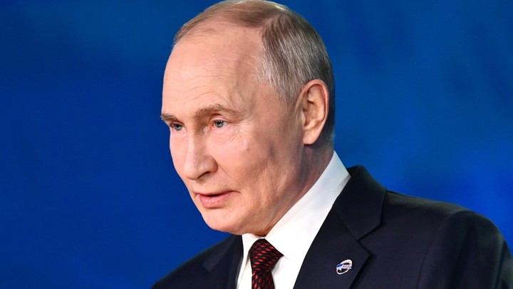 Путин назвал Трампа мужественным и поздравил с избранием на пост президента США