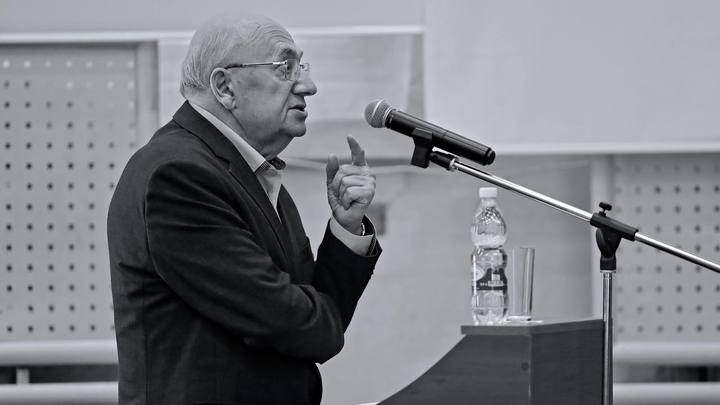 Ушёл из жизни завкафедрой НИРО Мстислав Шутан