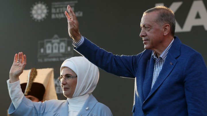 Эрдоган прибыл в северную часть Кипра. Киприоты возмутились