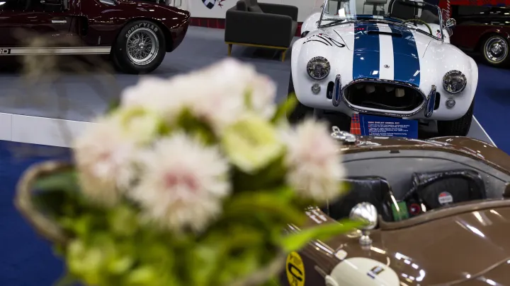 60 лет легенде: юбилейную Shelby Cobra теперь можно собрать за 150 долларов