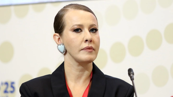 Завидует чужому успеху, своих-то нет от слова совсем: Собчак поставили на место за критику Шамана