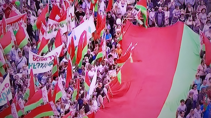 Как покупают протест: Технологию провокаторов разоблачили с точностью до доллара