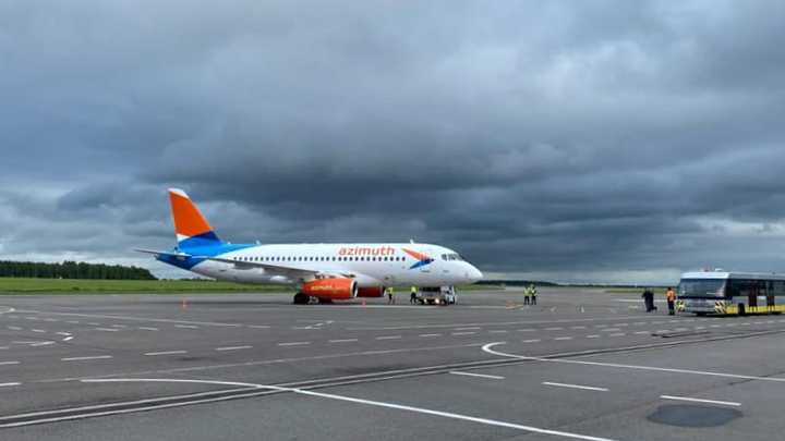 Один самолёт не смог приземлиться в аэропорту Сочи из-за непогоды