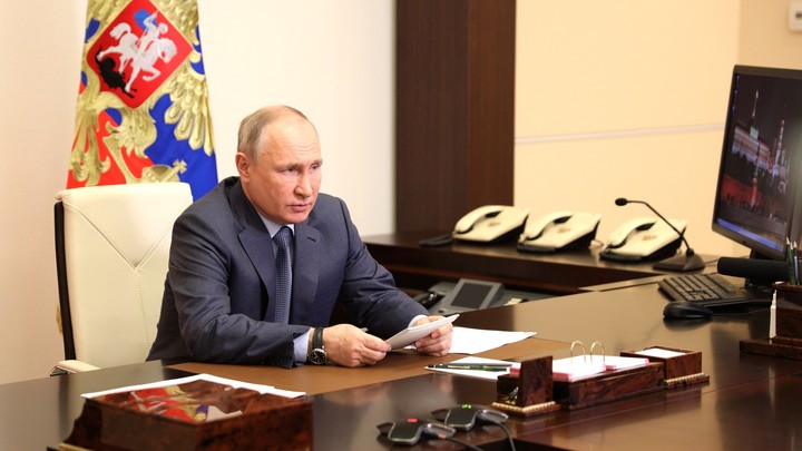 Путин спросил с чиновников за проблемы с отдыхом
