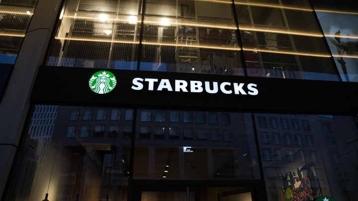 Starbucks купит русский бизнесмен - Ведомости