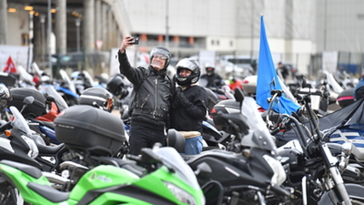 Ночные волки закрыли мотосезон в Новосибирске