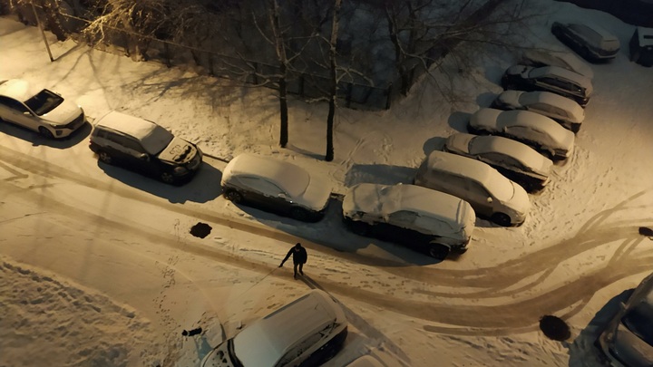 В Казани два водителя не уступали дорогу друг другу более трёх часов