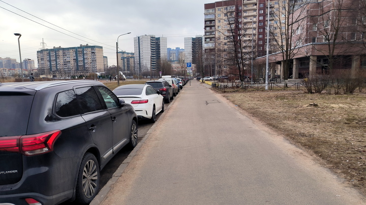 Пермяк спас жительницу Екатеринбурга из горящей машины