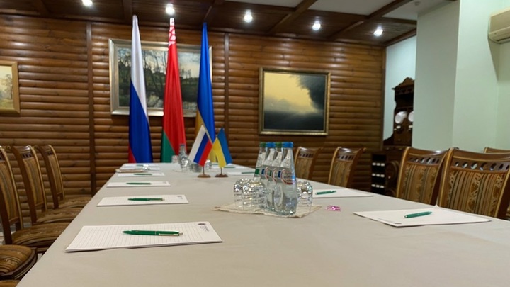 Переговоры России и Украины: Чем больше Киев тянет, тем хуже для него - сенатор Цеков