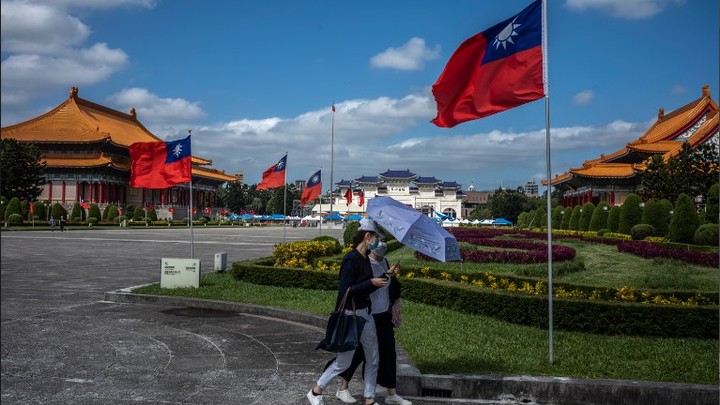 NI: США собираются резко сократить помощь Киеву. Теперь спасать намерены Тайвань