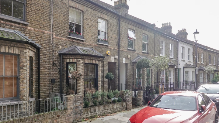 Дом британцев ужаснул русскую туристку: В туалет страшно идти