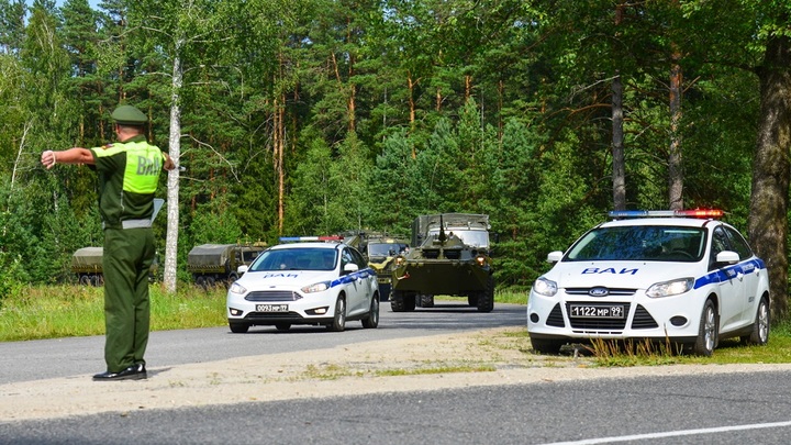 Российская ВАИ взяла на себя контроль автомобильного трафика в Херсоне