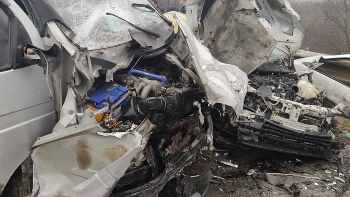 В Адыгее в массовой аварии погибли двое взрослых и трехлетняя девочка