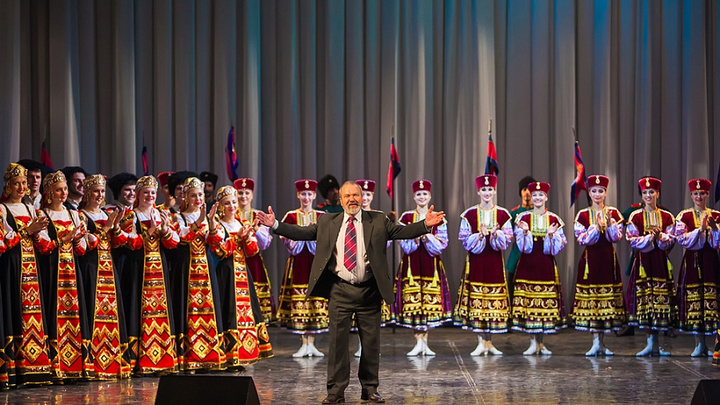 Ансамблю Кубанская казачья вольница присвоили имя народного артиста России Николая Кубаря
