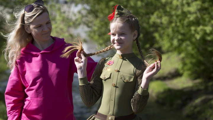 Возможны заморозки и даже снег: Погода на майские праздники в Москве и Петербурге - ждём сюрпризов?