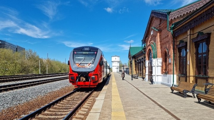 Весь май ивановские ветераны войны могут ездить в пригородных «Орланах» бесплатно