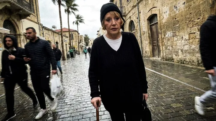 Подушка безопасности: Алла Пугачёва внесла миллионы на счета в банках России