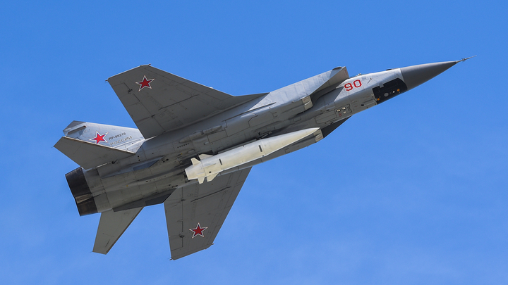Readovka: Высокопоставленные сотрудники ГУР и ВСУ были в центре принятия решений во время удара