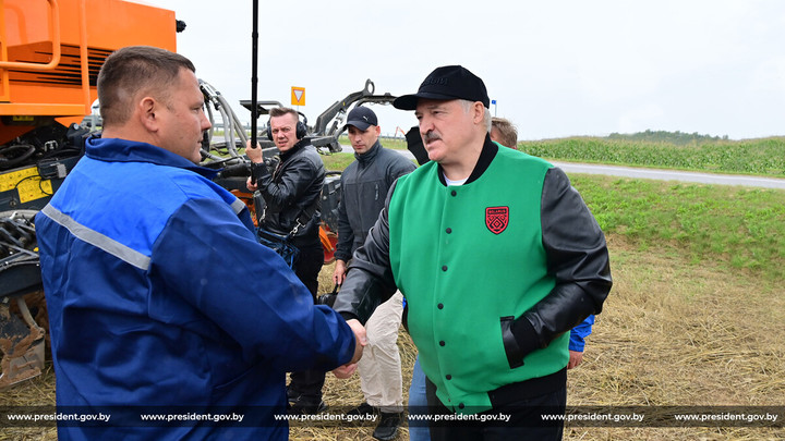 Ни одна страна так не помогает: Лукашенко пообещал поддержку аграриям с эксклюзивными товарами
