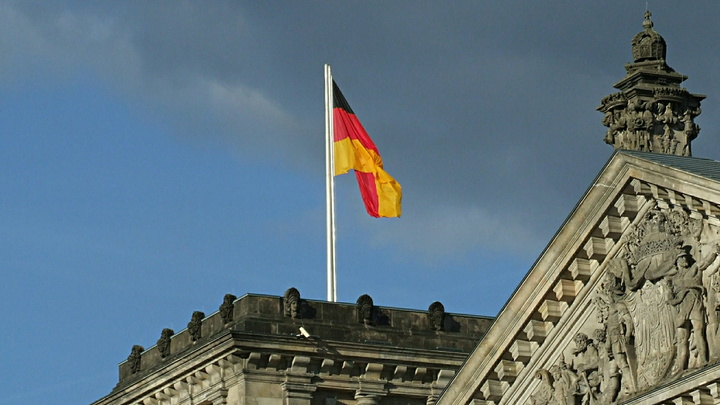 Spiegel узнал о хитром плане ФРГ на Северный поток - 2