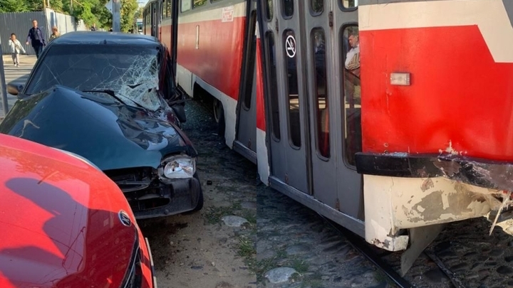 В Краснодаре из-за двух ДТП встали трамваи на ул. Коммунаров и ул. Ставропольской
