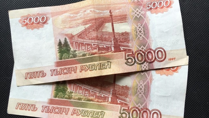 Продавцы незамерзающей жидкости в Новосибирске рассказали о своих заработках
