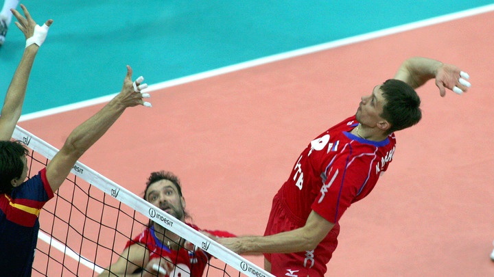 В Краснодаре на улице Вавилова начали строить спорткомплекс