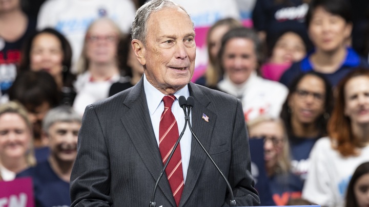 Миллиардер в метро: Кандидат в президенты США Блумберг неудачно показал близость к народу