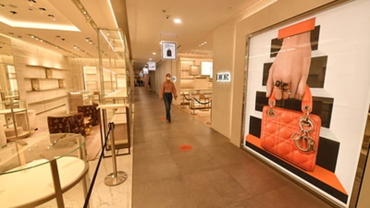 Западные бренды нашли лазейку, чтобы остаться в России - WSJ