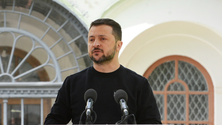 Зеленский напросился на встречу с папой римским. Названа дата