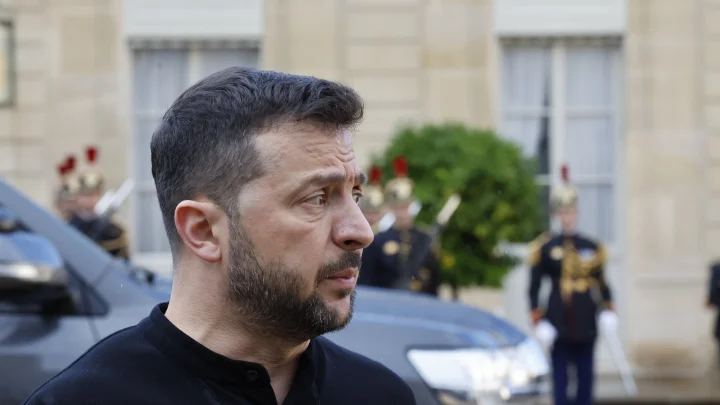 Зеленский совершил неожиданный визит: Киевский главарь прибыл в ОАЭ