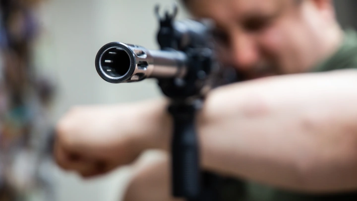 На Камчатке застрелили директора гостиницы: В СК назвали мотив убийства