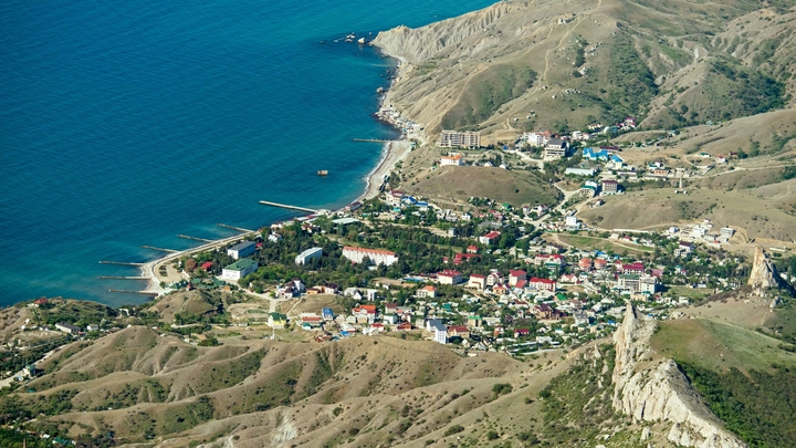 Власти организовали горячую линию для находящихся в Крыму нижегородцев