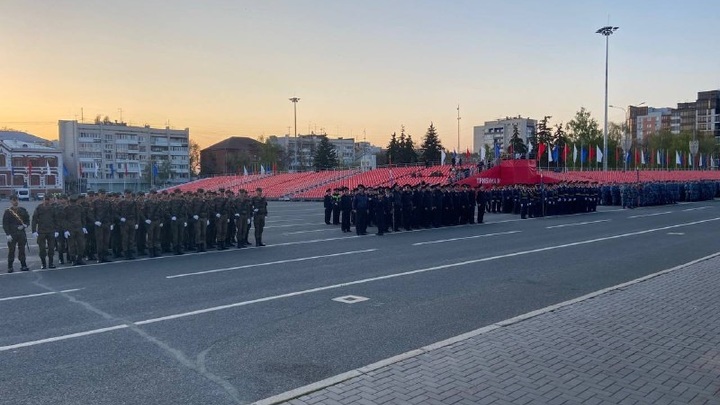 В Самаре 3 мая начались вечерние репетиции парада