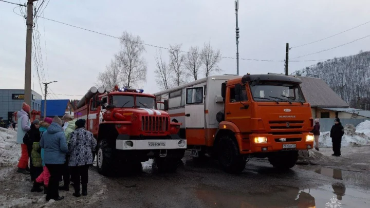 В Аше Челябинской области эвакуируют жителей, топит новые улицы