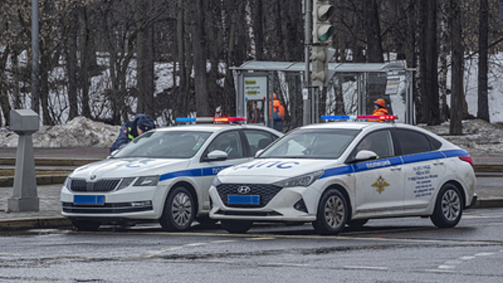 Десятки машин столкнулись на подъезде к Москве: Пострадали не менее двух человек