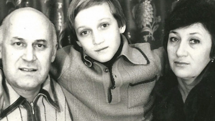 Гоша Куценко рассказал о своём папе - украинском министре и взятке в $1 млн