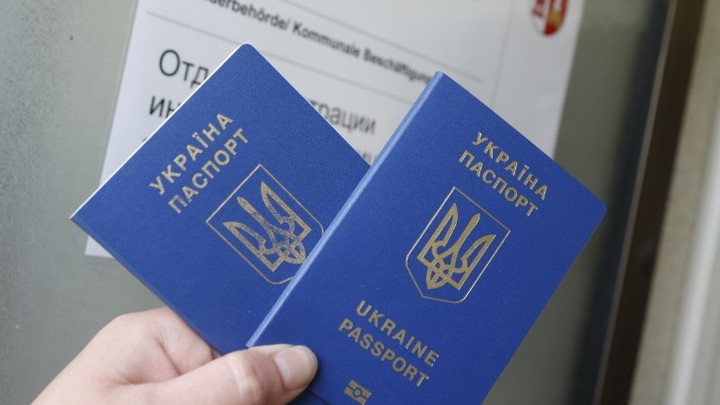 Британка в интервью Daily Mail: Я рада увидеть спину моей украинской беженки