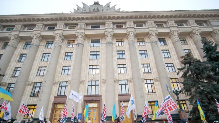 Очередная зрада киевских националистов: в Харькове отказываются предавать русский язык