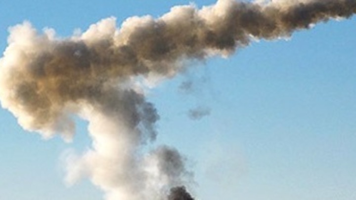 В Таганроге засняли на видео момент падения обломков ракеты С-200 ВСУ