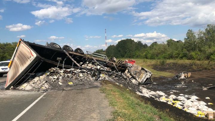В жутком ДТП с большегрузом в Самарской области погибли два человека