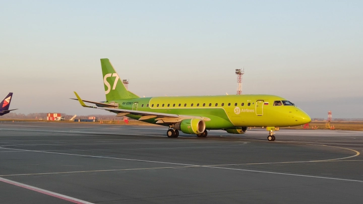 Авиакомпания S7 Airlines отменила сервисный сбор для льготников