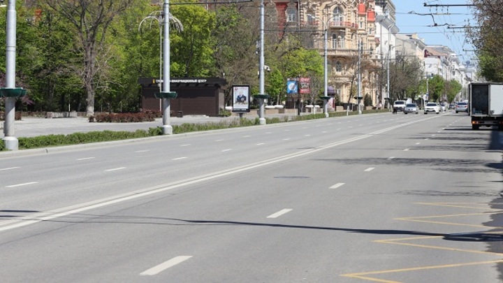 Молодая мама оставила полуторагодовалого сына одного на дороге в Ростове