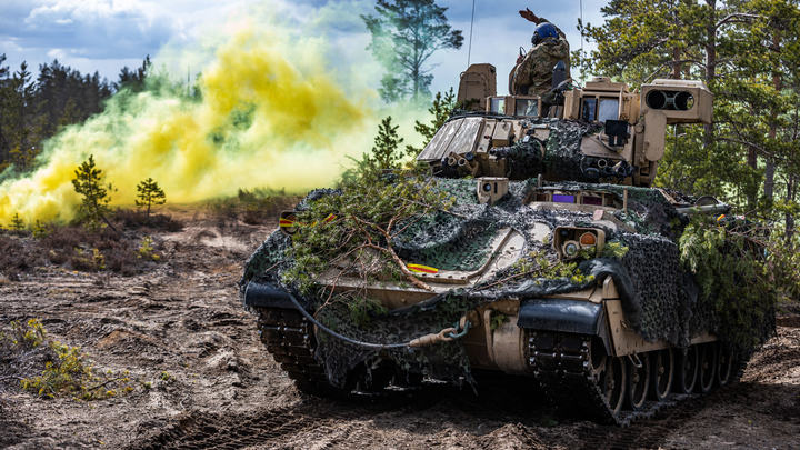 ВС России уничтожили БМП Bradley на запорожском направлении