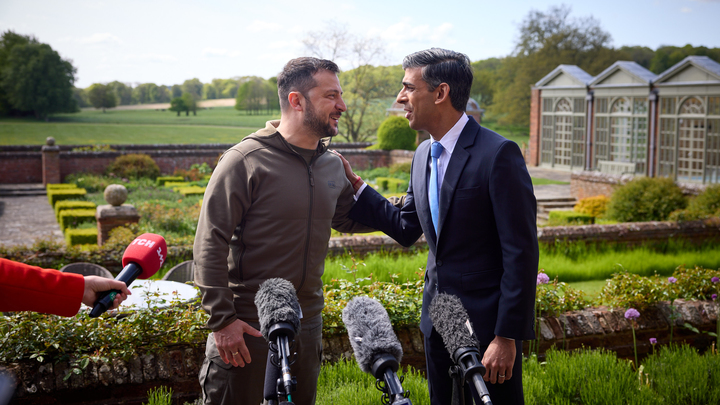 Колядование Зеленского в Европе закончилось жёстким ударом России: Запад сворачивает поставки