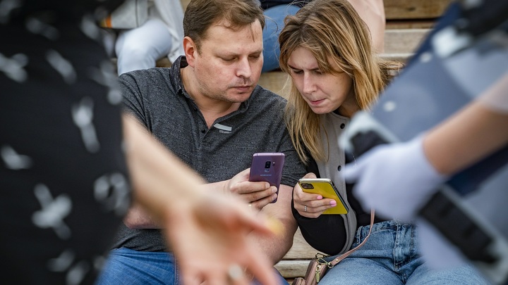 В центре Москвы неизвестный раздаёт бесплатный Wi-Fi с названием «Слава Украине»