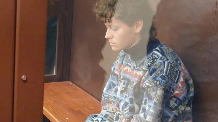В Самаре певцу Шарлоту продлили срок ареста