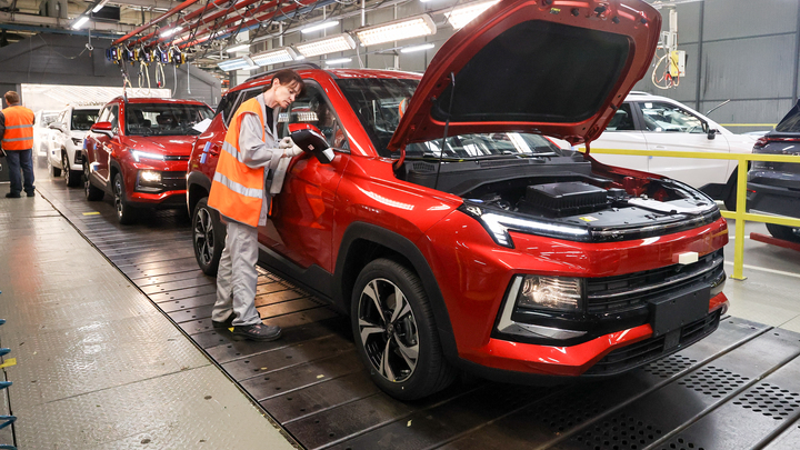 В Петербурге начинают запускаться автомобильные заводы